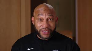 In honor of former Bucks player & assistant coach Darvin Ham returning to  Milwaukee with the Lakers, Ham & Bucks head coach Mike Budenholzer tell the  origin story of “The Hammer Play” & break down how ...