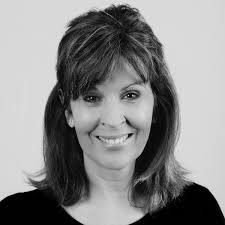 Jann Russell's Instagram, Twitter & Facebook