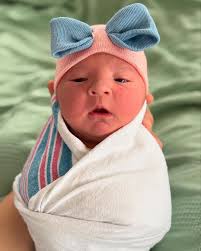 Congratulations!!! She is beautiful!!