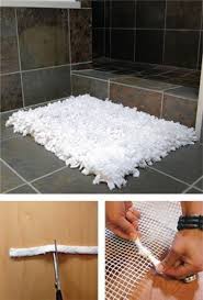 badmat maken bath rug diy vloerkleed zelf maken thuis diy huis knutsel ideeen