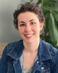 Lauren Turk's Instagram, Twitter & Facebook