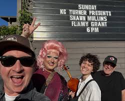 Throwing it back to earlier this month when I got to play with  @spencerlajoye and open for @shawnmullinsmusic at @hopmonknovato in the Bay  Area. And the very next night Shawn pulled me