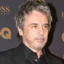 Son of maurice jarre , a composer of film music, who has written the scores to such films as lawrence of arabia and dr. Jean Michel Jarre Faustine Bollaert Hallucinee En Decouvrant L Age Du Compositeur Femme Actuelle Le Mag