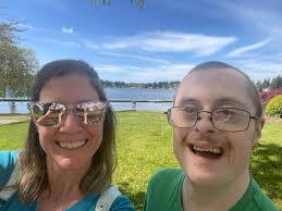 Tim Molenaar's Instagram, Twitter & Facebook