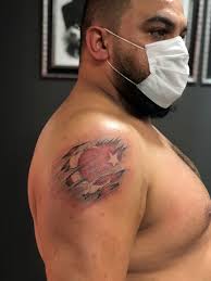 Tattoos Panosundaki Pin