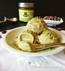 Amate il gelato al pistacchio, vorreste poterlo preparare in casa ma non disponete della gelatiera? Di Pasta Impasta Gelato Al Pistacchio Di Bronte