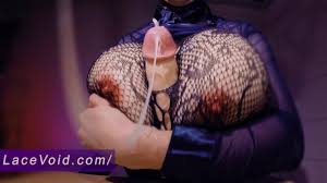 LACED 40 Zapowiedź! (Femboy ASMR) Gigantyczne sztuczne cycki maminsynek  wysysa twojego kutasa Str8! (Pełny:LaceVoid,com)