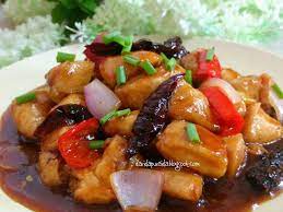 Dari Dapur Aida Dried Chilli Chicken Ayam Masak Cili Kering Chilli Chicken Chicken Recipes Cooking