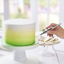The Lowdown On Airbrushing Hints And Tips Spatulasisterhood Com Cake Decorating Airbrush Airbrush Cake Cake Airbrush Kit
