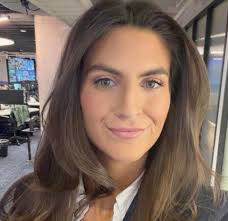 Kaitlan Collins is absolute perfection 1 of the finest journalists ever! An  utterly enchanting beauty. Intelligence & integrity in every story covered  Wit, charm & a smile to to light up any