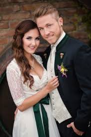 Hochzeitstrachten Von Hiebaum Fur Damen Herren Fur Ihre Hochzeit In Tracht Hochzeitsdirndl Hochzeits Dirndl Hochzeit Hochzeitstracht Hochzeitskleid Dirndl
