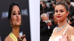 Los hermanos de becky g no están ligados al mundo artístico, pero recientemente se hizo viral un video donde aparece stephanie gomez, hermana de becky g, cantando en una fiesta familiar. Selena Gomez Hermana De Becky G