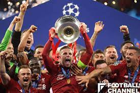 Uefaチャンピオンズリーグ（ucl、 uefa champions league ）は、欧州サッカー連盟（uefa）の主催で毎年9月から翌年の5月にかけて行われる、クラブチームによるサッカーの大陸選手権大会である。 1955年にcoupe des clubs champions européens（ヨーロピアン・チャンピオン・クラブズ・カップのフランス語）の. æ¥å­£clã®ãƒˆãƒƒãƒ—ã‚·ãƒ¼ãƒ‰8ãƒãƒ¼ãƒ ãŒç¢ºå®š ãƒ¬ã‚¢ãƒ«ã‚„ãƒˆãƒƒãƒ†ãƒŠãƒ ãªã©ã¯ãƒãƒƒãƒˆ2ã« ãƒ•ãƒƒãƒˆãƒœãƒ¼ãƒ«ãƒãƒ£ãƒ³ãƒãƒ«