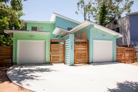 According to the psychology of color, your driveway gate is either saying no tresspassing or i had always reckoned that selecting a gate color had more to do with coordinating it with the house. Color Combo Gate Ideas Photos Houzz