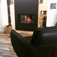 Un Samedi Matin Chez I Life Au Pres Des Poeles Stuv Comme A La Maison Poeles Stuv Cheminee Ilife Etoy Lausanne Geneva Home Home Decor Fireplace