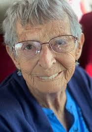 Jill Specht's Instagram, Twitter & Facebook