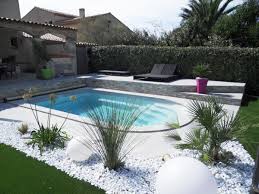 Photo Amenagement Zen Piscine Coque Photo D Une Piscine Coque Amenagement Jardin Terrasse Piscine Piscine Amenagement Paysager Decoration Piscine