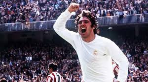 Real Madrid legend – Santillana – The main striker, who was with Real for nearly 20 years – suddenly passed away. Vicente del Bosque and other former Real Madrid stars rushed back to Spain that night, and when they arrived, everyone was shocked by this heartbreaking reason… – Media News 48