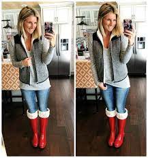 How To Wear Hunter Boots In The Winter Fashion Winter Layering Fashion Everyday Outfit Inspiration