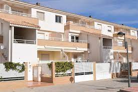 Adosado dúplex de 3 dormitorios y 2 baños con espacioso jardín privado y terraza, ubicado en san cayetano, murcia. 3 Zimmer Apartment Zu Verkaufen In San Cayetano Mit Pool 89 900 Ref 3836132