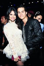 The scorch trial' and his girlfriend, britt robertson. Dylan O Brien Nurrseenn Twitter Dylan O Brien Girlfriend Selena Dylan O Brien