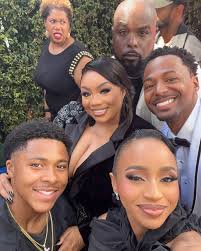 Fam[ily] ❤️ I was so happy to see y'all. I hope y'all are still streaming  S4 of #TheMsPatShow. We want to give you S5, so keep watching! 🔥