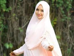 5 Cerita Inspirasi Berhijab Yang Menyentuh Hati