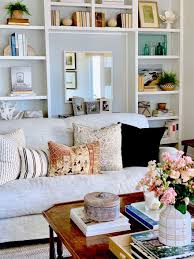 The Home Of Classic Casual Home Has A Collected Feel To It Especially Her Book Cases Where She Has Favorite Books Art Summer Living Room Home Space Makeover