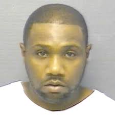 Suspect in bar fight found hiding in closet