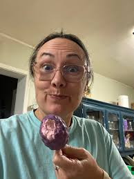 I really like these ice creams. Mima does too. Peach and mango are super  good. Least favorite is grape.