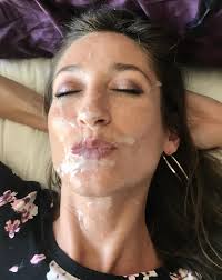 Texas Olivia Takes Huge Cum Facials - 00033_863_1000 Foto Porno - EPORNER