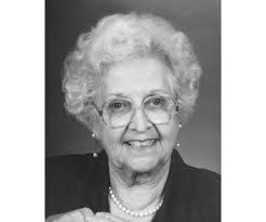 Thelma Fox's Instagram, Twitter & Facebook