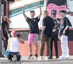 Machine gun kelly went out to the billboard music awards with his date megan fox—and the two had one of the most extreme pda moments of 2021 award season, touching tongues on the billboard music awards red carpet. Megan Fox Joins Machine Gun Kelly And Friends To Celebrate 1 Album On The Billboard 200 Daily Mail Oltnews