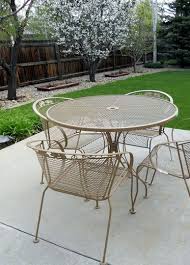 There S Nothing Easier Than Refinishing Wrought Iron Furniture I Do It On A Regul Wrought Iron Outdoor Furniture Patio Furniture Makeover Iron Patio Furniture