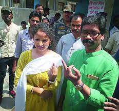 His father 'shibu soren' is a prominent politician of jharkhand. Booth Mix Up Baffles Voters Hits Turnout Telegraph India