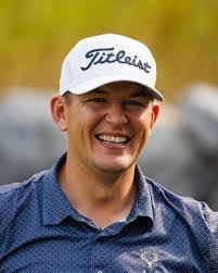 Dustin Yeager's Instagram, Twitter & Facebook