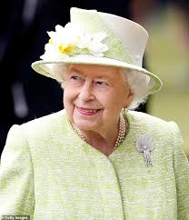 Queen dons the Courtauld Thomson Scallop-Shell Brooch for annual Christmas  broadcast