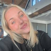 Danielle Dole's Instagram, Twitter & Facebook