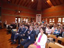 The region's rural character has mainly been defined by viticulture and its varied history. Festakt Im Haus Am Westbahnhof Tsc Landau Feiert 50 Jahre Pfalz Express