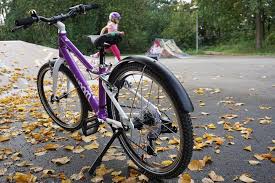 Das Woom 4 Kinderfahrrad Unser Neuer Familienheld Mit Rabattcode Kinder Fahrrad Kinderfahrrad Und Fahrrad