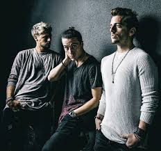 Bekijk ons aanbod miguel coimbra aan de beste prijs bij fnac. Vocalista Dos D A M A Tem Covid 19 Holofote