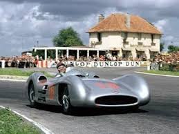 Pin By Richard Hewitt On Motor Racing 1950 S In 2020 Sports Car Racing Grand Prix Racing Mercedes Benz Classic