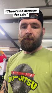 Nothing makes me happier than helping a great neighbor move onto the island  😎⛱️🏠