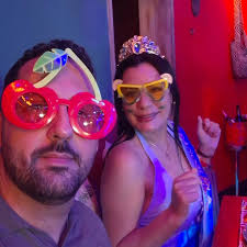 Felíz cumpleaños Erika Chambers aleluya.