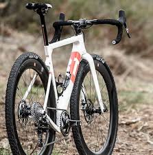 Https S Media Cache Ak0 Pinimg Com Originals B5 05 Ba B505bad7df2f20a4897c1b6a35d11757 Jpg Cyclocross Bike Urban Bicycle Bike Swag