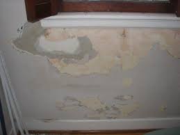 How To Fix Bubbled And Cracked Paint Before Painting Walls Cracked Paint Wall Painting Paint Repair