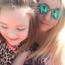 Stephanie Eakin (@stephflyhigh)