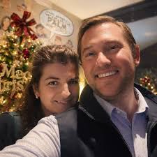 Where can I stay in Jersey for a decent price and catch a train into nyc?