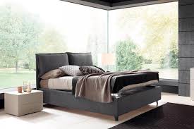 Scorrere/fare clic lungo le immagini visualizzate per vedere le altre stampe disponibili in offerta. Alcune Idee Per Disporre L Arredamento Della Camera Da Letto Pianeta Casa Arredamento Milano
