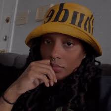 Julia Marroquin (@juliajmarroquin)